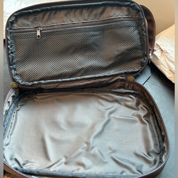 Original Penguin Leather Dopp Kit with 2 Compartments - Picture 6 of 8